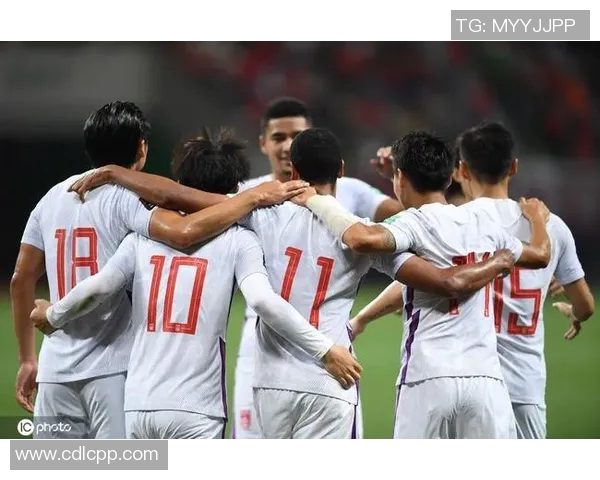 足球明星如何在繁忙生活中找到理想伴侣的秘诀与挑战解析