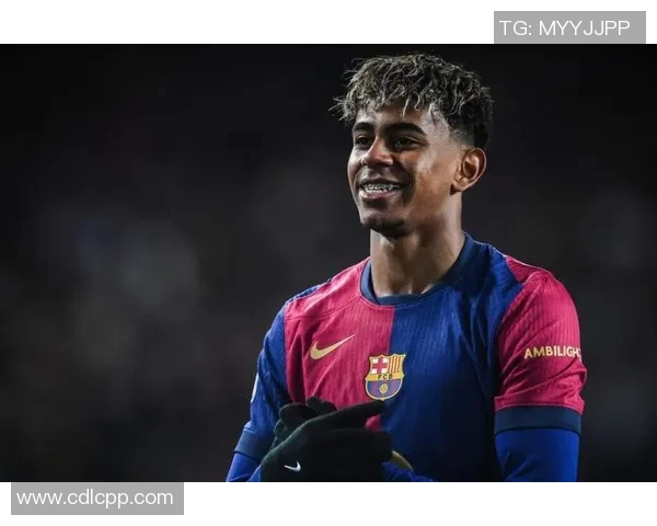 足球明星私密生活大揭秘照片曝光引发球迷热议与关注 足球明星私密生活大揭秘照片曝光引发球迷热议与关注