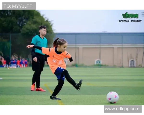 足球明星马尾造型大揭秘视频引发热议网友纷纷模仿秀出个性风格